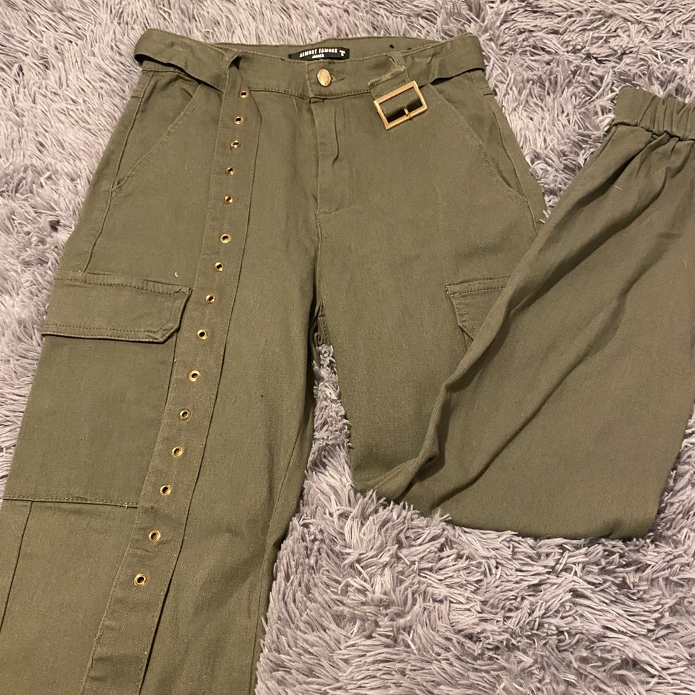 Belted joggers